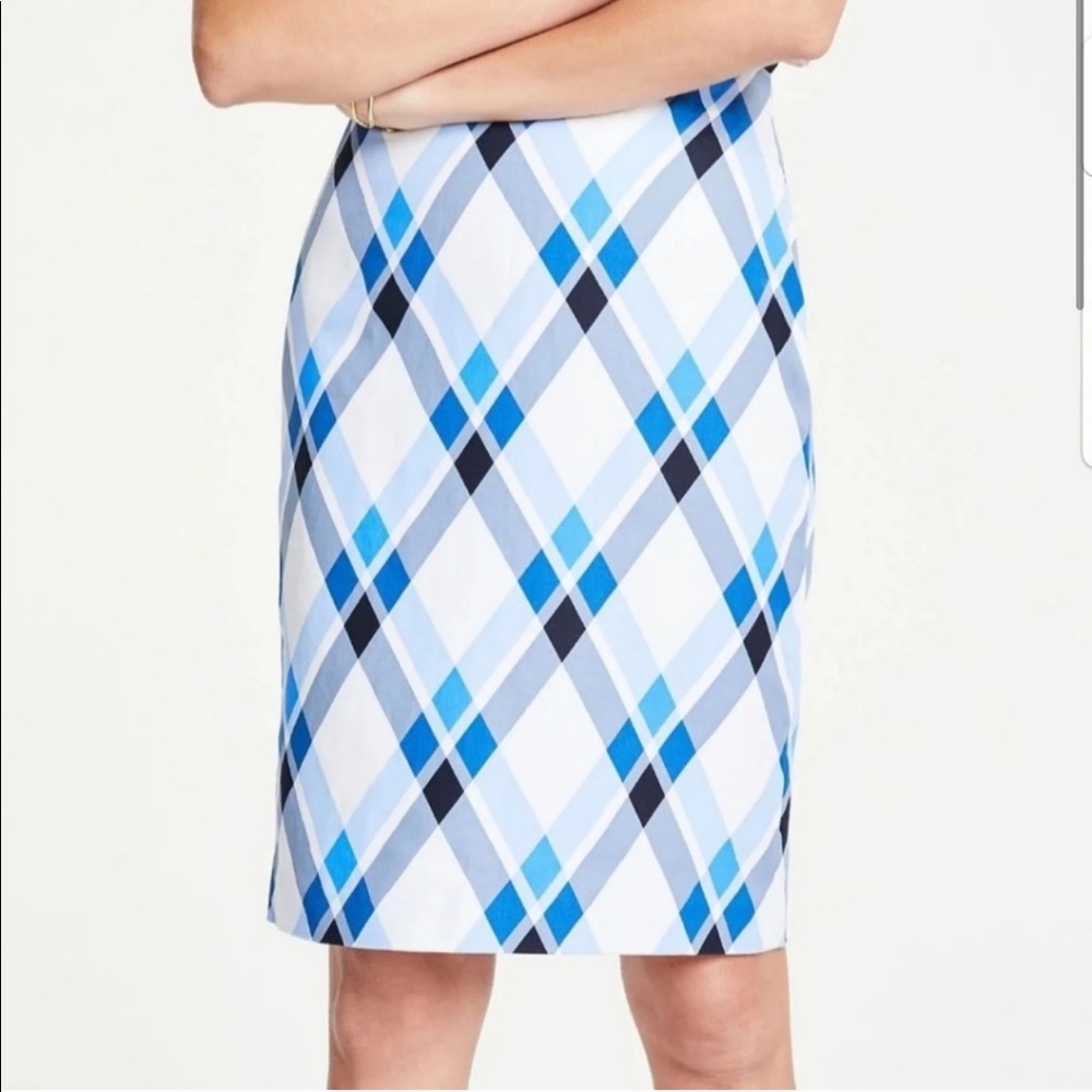 NWT AT Plaid Pencil skirt in winter white